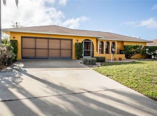 920 SE 33rd Ter, Cape Coral, FL 33904