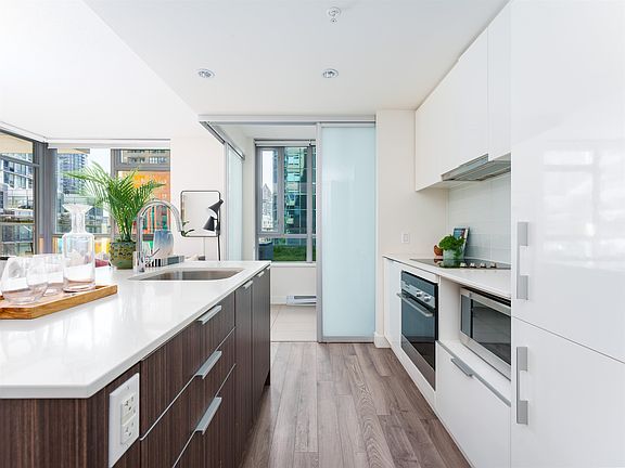 2nd image of 506-1308 Hornby St #506