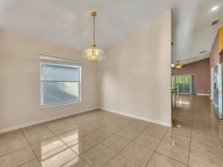 3136 Crystal Creek Blvd — Photo 8