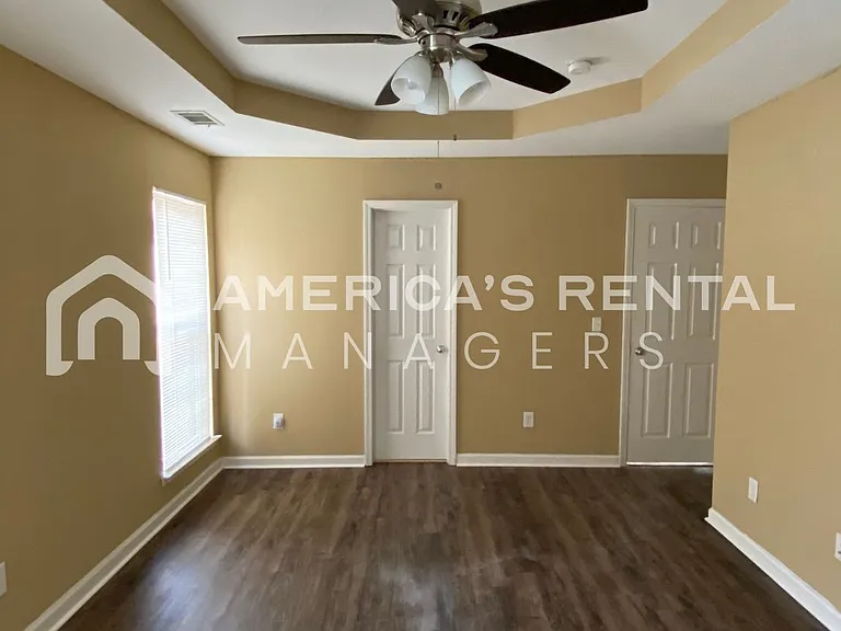 525 Fox Run Cir — Photo 21