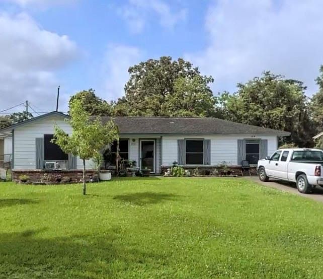 1st image of 9314 Oak Knoll Ln
