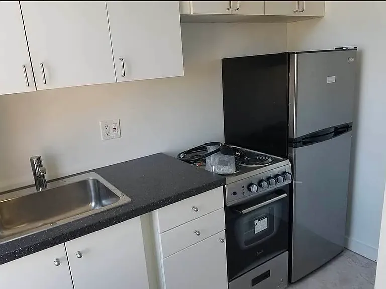 1469 Lexington Ave #46 — Photo 4