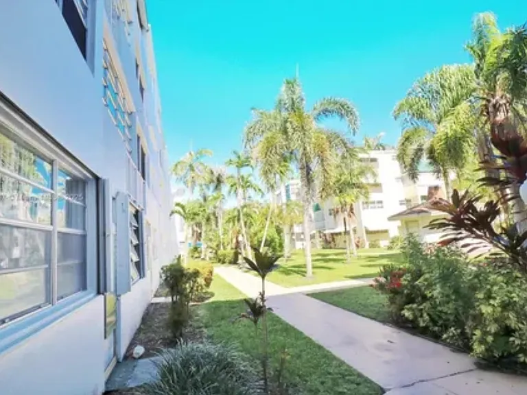 1333 E Hallandale Beach Blvd #326 — Photo 18