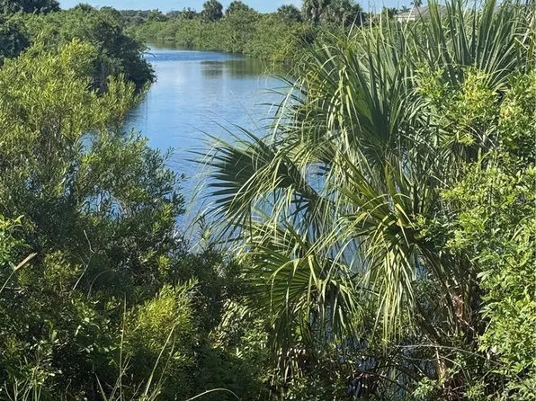 3714 NW 41st Ln, Cape Coral, FL 33993