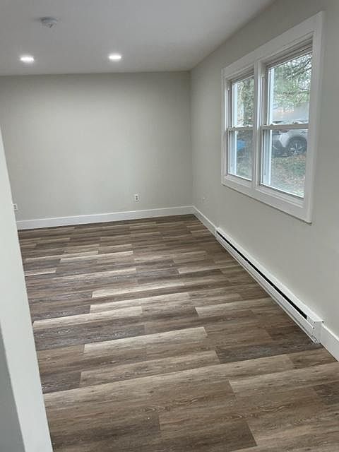 1st image of 17 Fisher Ln