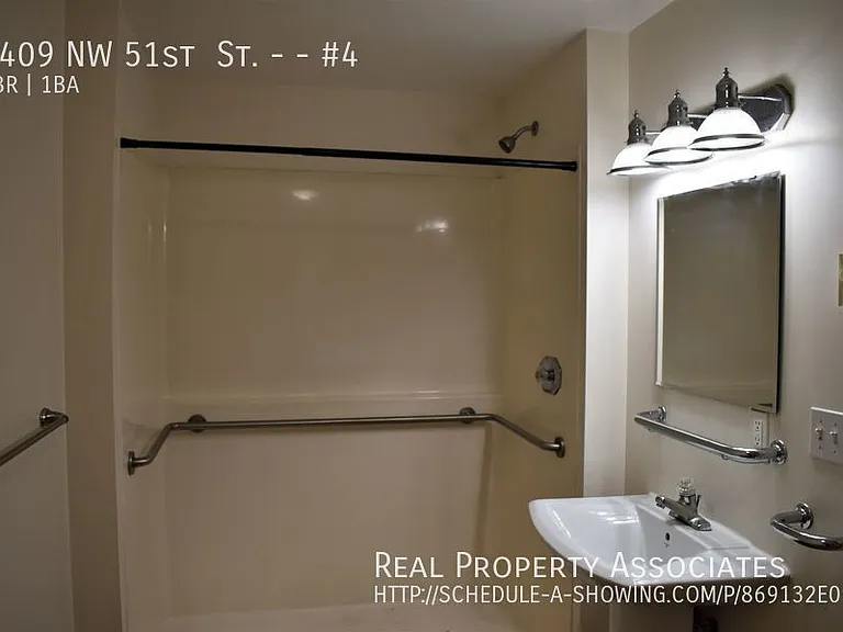 1409 NW 51st St #4 — Photo 5