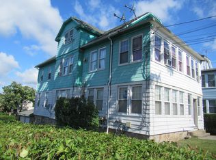 203 Wayne St, Bridgeport, CT 06606