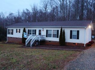 7502 Barefoot Ct, Browns Summit, NC 27214
