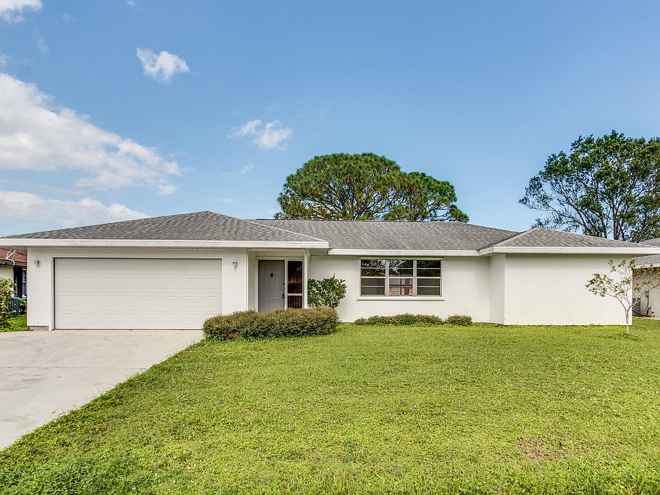 1st image of 729 SE Floresta Drive