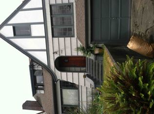 7707 17th Ave NE, Seattle, WA 98115