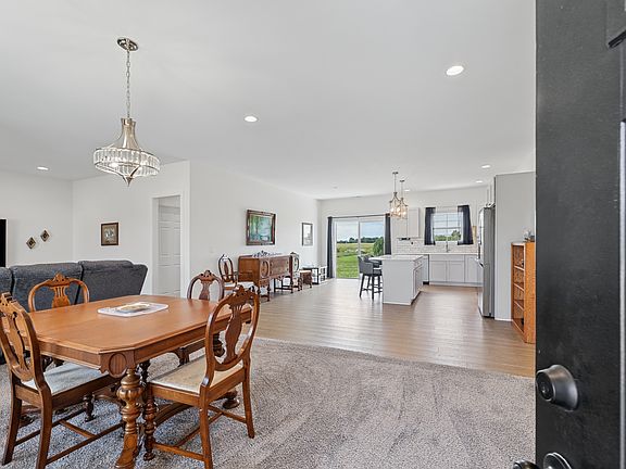 5th image of 3311 Melissa Ln