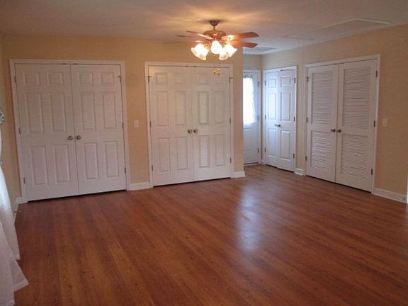 2nd image of 623 Foxwood Dr