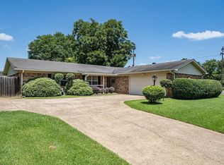 401 Village St, Henderson, TX 75654