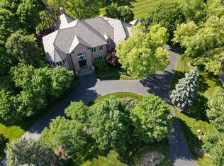110 Hillshire Dr, Inverness, IL