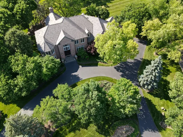 110 Hillshire Dr, Inverness, IL 60010