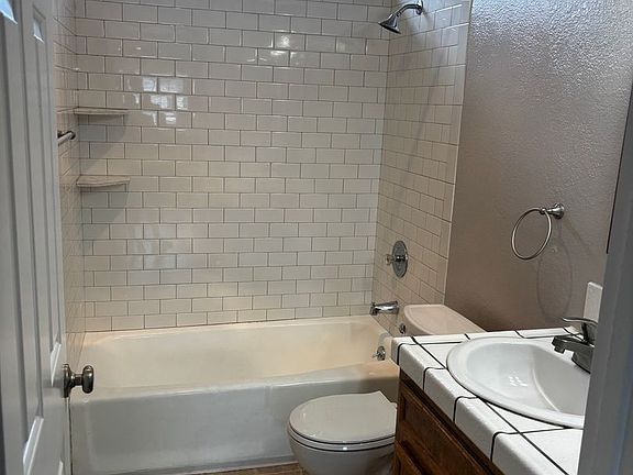 4th image of 535 Glover Ave APT B