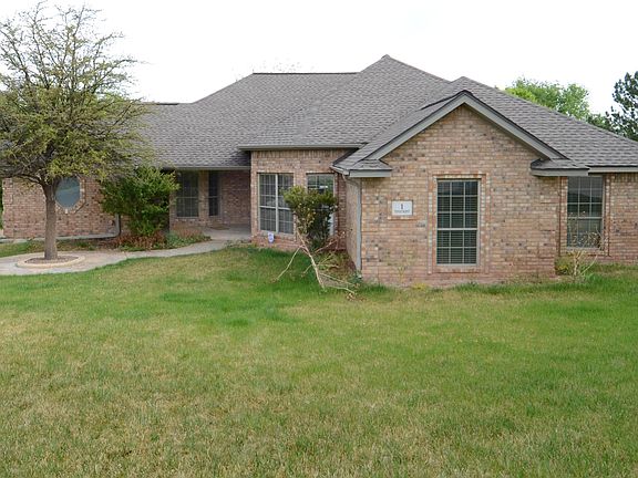 2nd image of 1 Pinecrest Dr