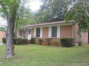 2nd image of 1013 Shenandoah Dr