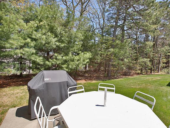 4th image of 20 Amberlands Ct