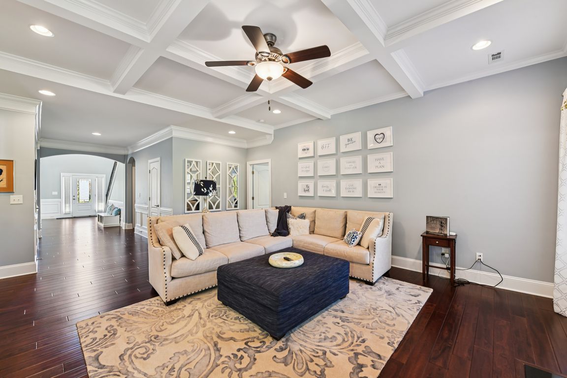 next background image