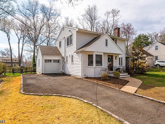 2nd image of 1341 Birch Hill Rd