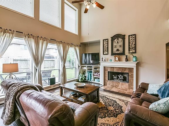 4th image of 26119 Ashland Hollow Ln