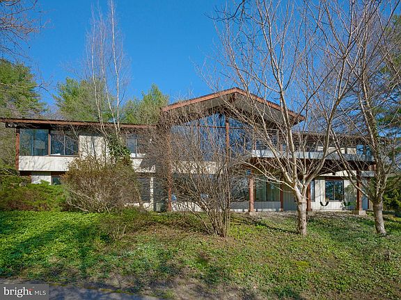 2nd image of 1300 Centennial Rd