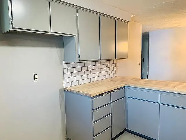 120 Cleveland St NE — Photo 7
