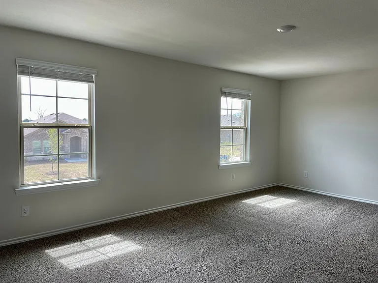3205 Sweetwater Way — Photo 9