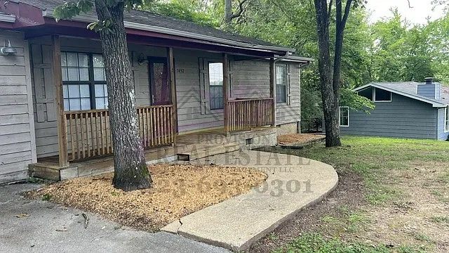 Beautiful 3BD/2BA with garage — Photo 2