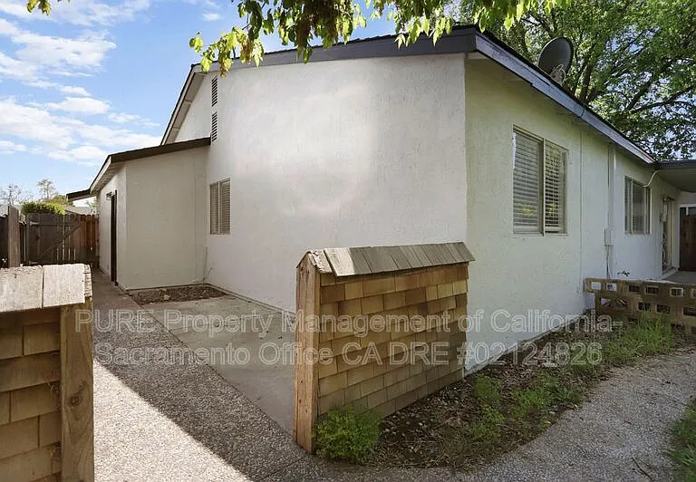 6101 Tupelo Dr — Photo 32