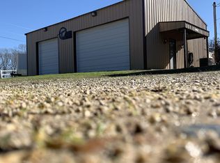 680 Grooms Rd, Bruceton, TN 38317