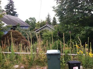 542 NE 102nd St, Seattle, WA 98125