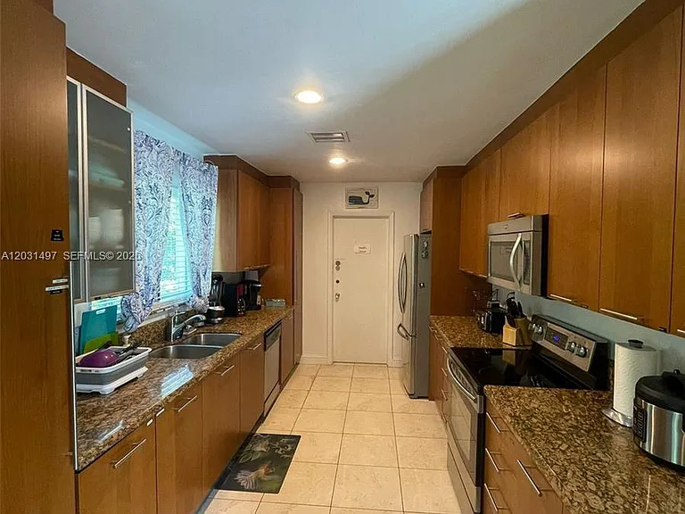 4410 N Buchanan St — Photo 39
