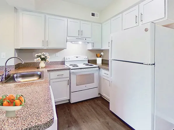 Arbor Circle Apartments