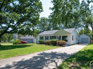 5403 SW 13th St, Topeka, KS 66604