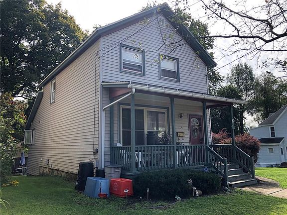 2nd image of 124 Bowen St