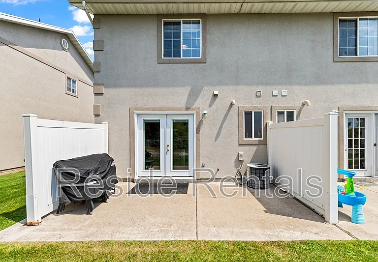 1637 Talon Dr #1 — Photo 16