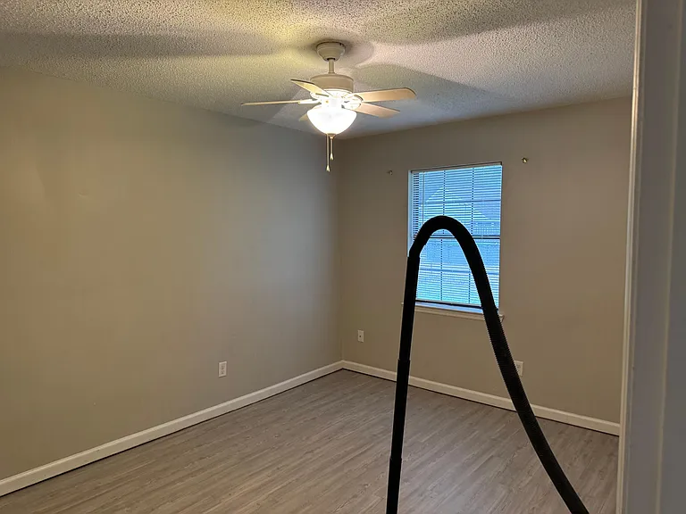 652 Windhaven Dr — Photo 6