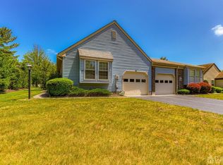 10 B Hillsborough Dr, Monroe Township, NJ