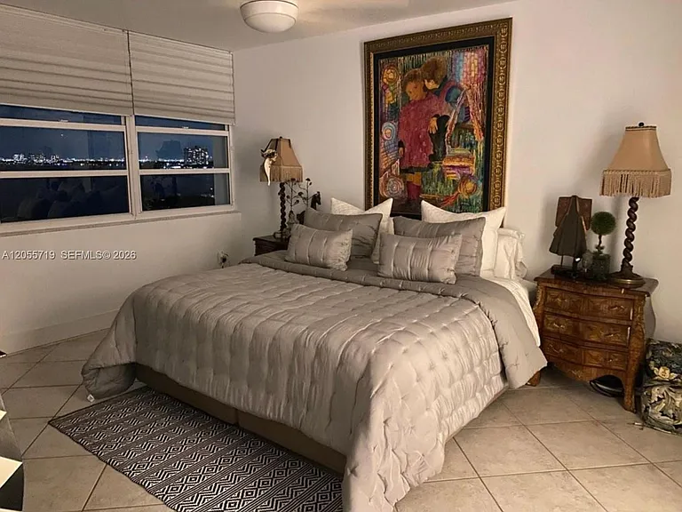 11930 N Bayshore Dr #1006 — Photo 4