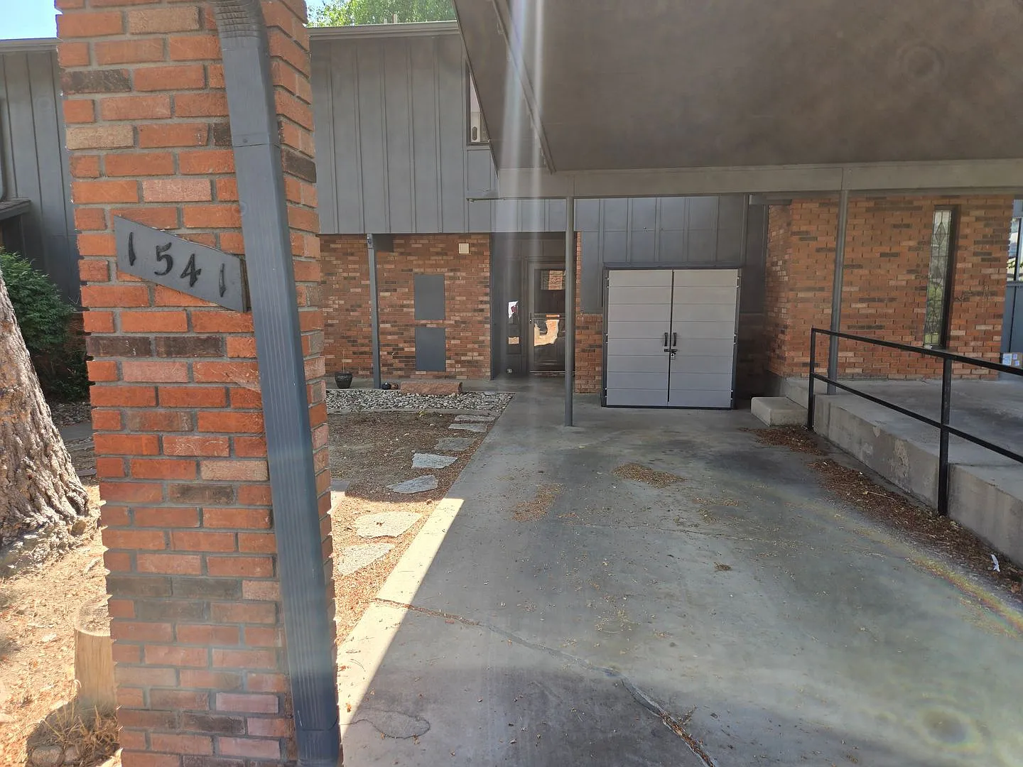 Cute 3 Bedroom Townhome in Adriel Hills Now Available! Great Location/Community! — Photo 2
