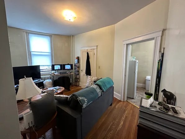 224 Essex St #2, Melrose, MA 02176