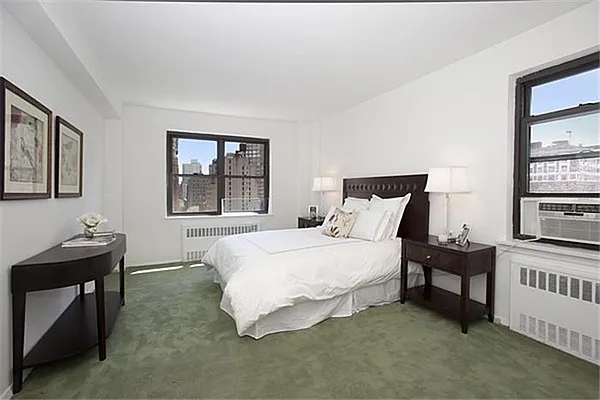 Sold by Maxwell Jacobs | media 22