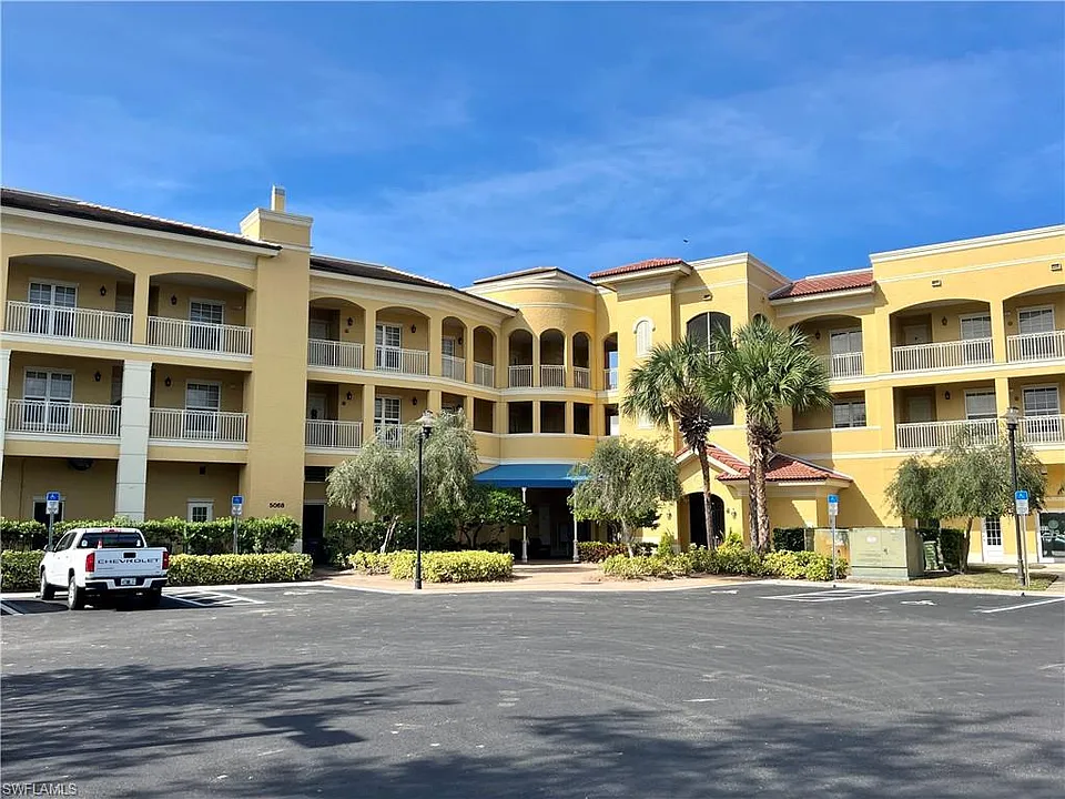 5068 Annunciation Cir #4211