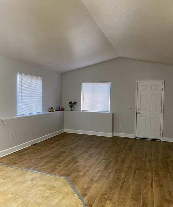 1st image of 4580 W Alameda Ave