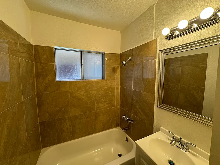 1468 S Palomares St #8 — Photo 13