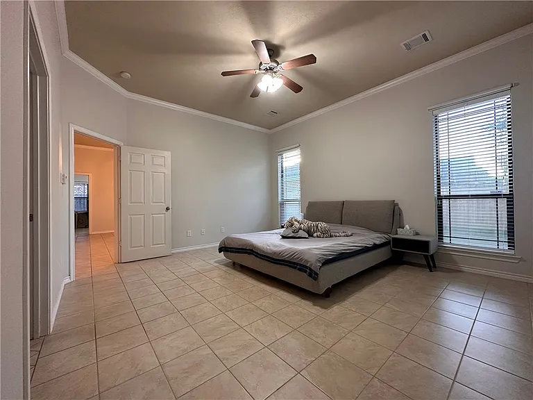 913 Delrey Dr — Photo 20