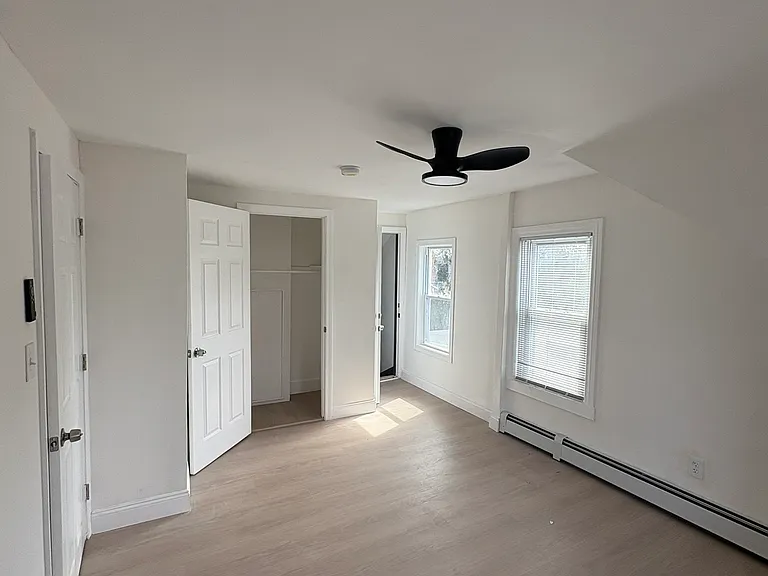 105 Beacon Ave #3 — Photo 13