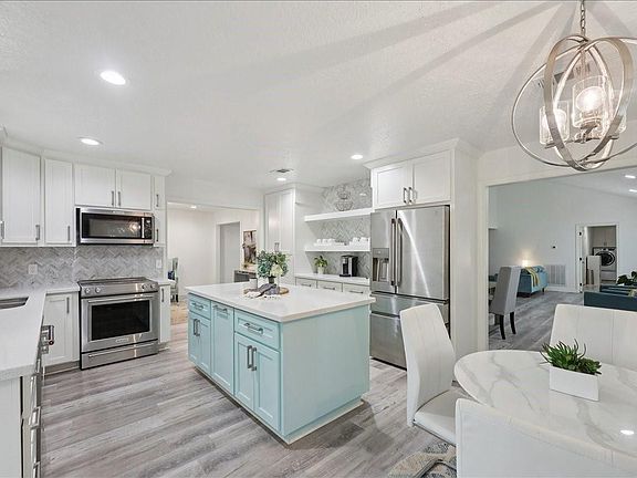 3rd image of 5840 Wynden Way